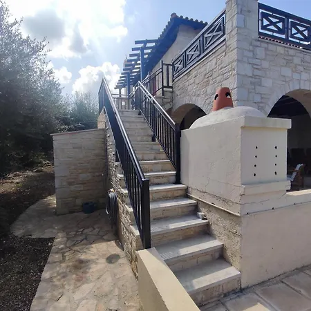 Villa Aarum - Your Idyllic Retreat In Crete ! *