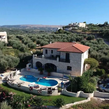 Villa Aarum - Your Idyllic Retreat In Crete !